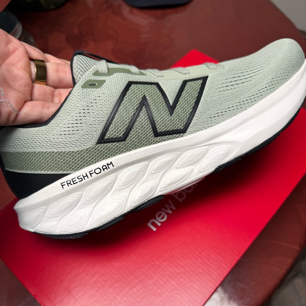 Men’s adidas fresh foam 520v9